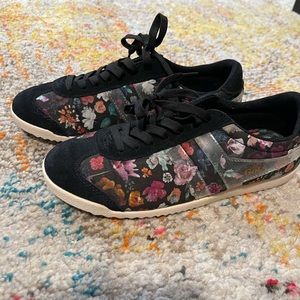 Flower print gola sneakers